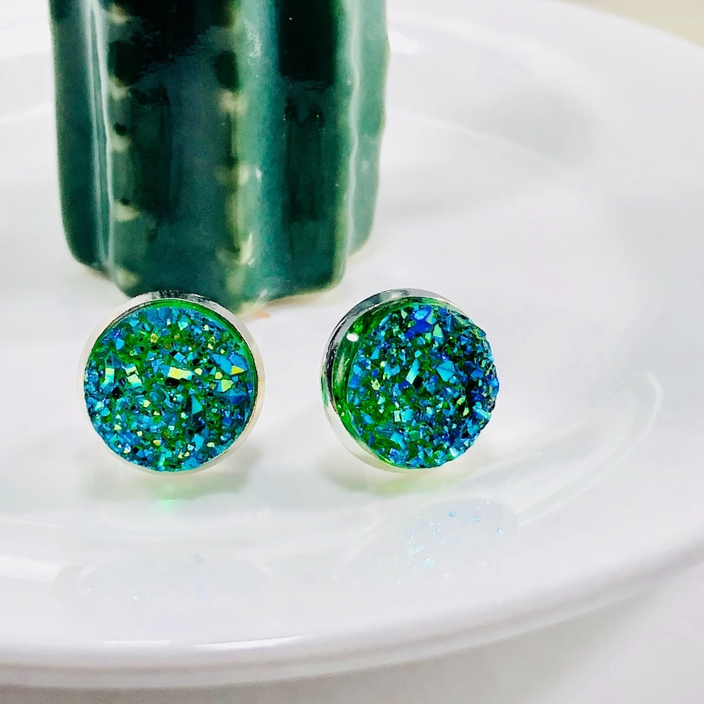 Womens Earrings Drusy Mint Stone Silver Setting